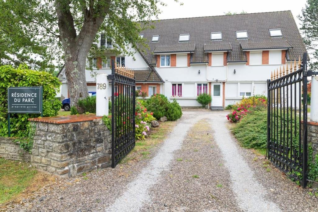 Residence Grand Jardin Attenant Tennis, Mini Golf, Sauna, Petanque 屈克 外观 照片